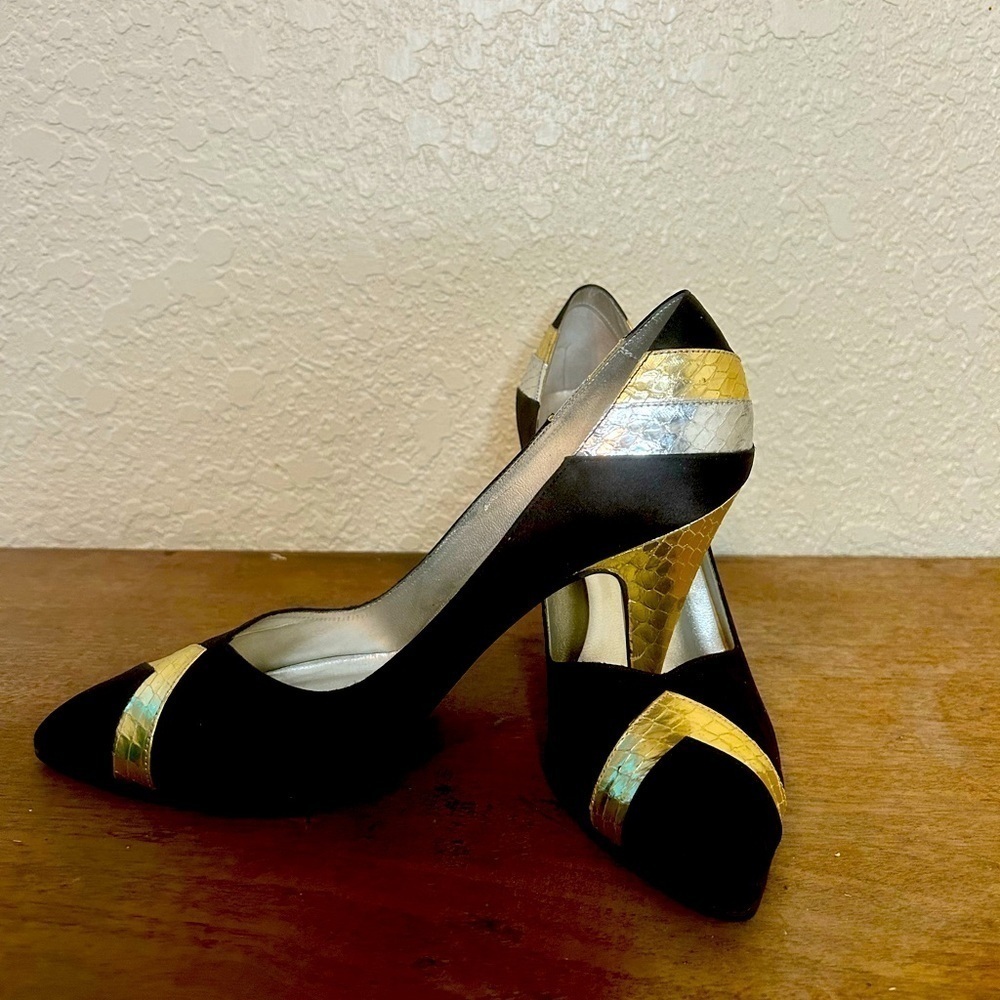 vintage 1980’s impo womens 3” heel shoes gold, silver, metallic black satin 7.5
